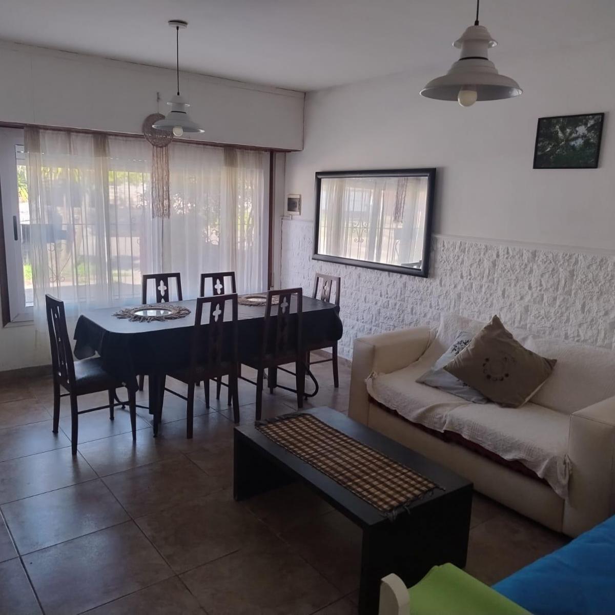 Amplio P. H de 4 amb en dos plantas, 240m² en Punta Mogotes