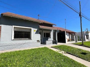 Casa de 5 ambientes, Mar del Plata · Se Venden 2 Casas + Taller + Garajes. Bolivar 7700. Mar del Plata