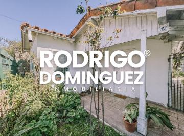Casa · 126m² · 4 Ambientes · 1 Cochera · Casa Chalet en Venta en Turdera, Lomas de Zamora, G. B. a. Zona Sur