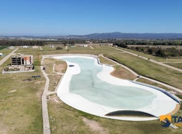 Terreno · 700m² · Lote Exclusivo en Venta - 700 m² Frente a La Laguna en Acqua Vista – Malagueño