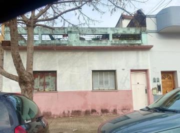 Casa · 133m² · 3 Ambientes · Lote Propio en Nueva Pompeya - Ideal Emprendimiento