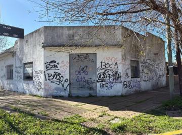 Casa de 3 ambientes, Ezeiza · Casa C/ Local en Venta en La Union a Refaccionar - Apto Credito - Ezeiza
