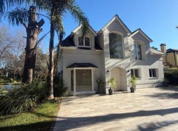 Casa · 1600m² · 3 Dormitorios · Casa en Canning (Ezeiza)