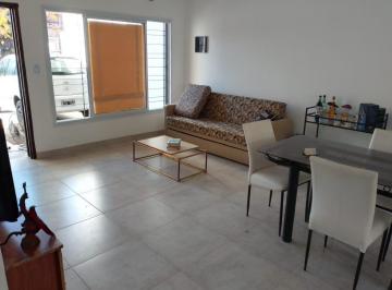 Casa · 149m² · 3 Ambientes · 1 Cochera · Venta Casa 3 Ambientes Ituzaingo Centro