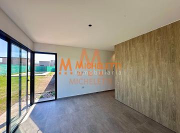 Casa · 260m² · 14 Ambientes · 3 Cocheras · Casa en Venta en Barrio Gran Boedo, Luján de Cuyo, Mendoza