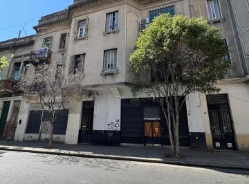 Departamento · 326m² · 8 Ambientes · Edificio de Departamentos - Local en Pb - Para Reciclar - Unico Dueño - con Escritura