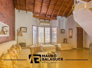 Casa · 130m² · 4 Ambientes · 2 Cocheras · Casa - Ciudad Evita - 3 Dorm. - Puertas del Sol