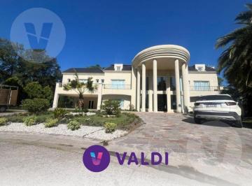 Casa · 700m² · 8 Ambientes · 2 Cocheras · Casa en Venta y Alquiler - Barrio Saint Thomas Este, Canning