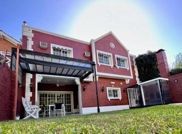 Casa de 7 ambientes, San Isidro · 7 Amb. 4 Habit. (2 en Suite) Dependencia y Play. Libertador Al Río.