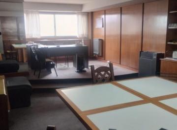 Oficina comercial · 76m² · 3 Ambientes · Venta de Amplia Oficina Al Contrafrente. Sobre 12 de Octubre Al 3200. Excelente Estado