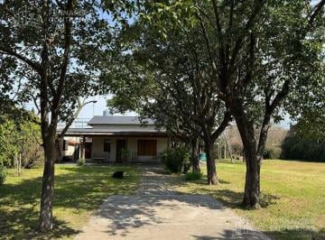 Casa · 120m² · 4 Ambientes · Casa Venta Sobre 840 m² de Tierra