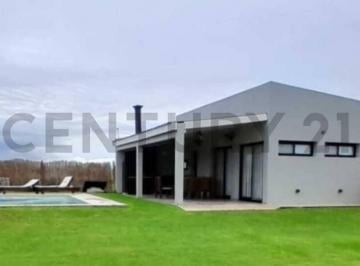 Casa · 60m² · Casa en Venta en Barrio Las Luciernagas