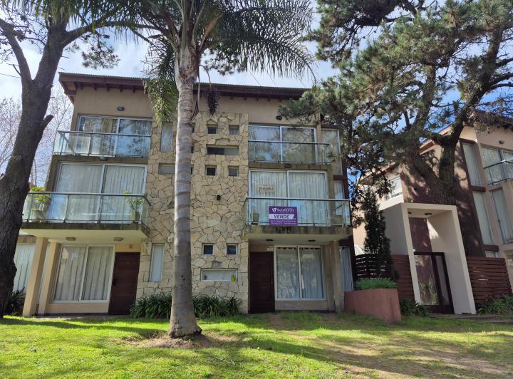 Departamento · 71m² · 3 Ambientes · 1 Cochera