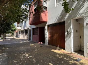 PH · 126m² · 5 Ambientes · PH, Tipo Casa,3 Dorm Cochera Pza 19 de Nov (44 y 25) La Plata
