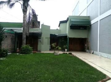 Casa · 166m² · 4 Ambientes · 1 Cochera · 505 Entre 14 y 15 - Casa de 2 Dorm. - en Venta - Gonnet
