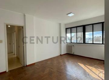 Departamento · 67m² · 4 Ambientes · 55 N° 605 Entre 7 y 8 - Departamento de Dos Dorm. en Venta