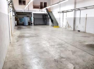 Bodega-Galpón · 407m² · Galpon y Tres Monoambientes en La Boca Venta