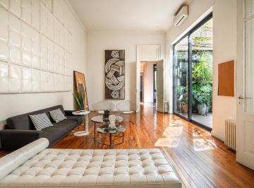 Casa · 580m² · 7 Ambientes · Exclusiva Residencia en San Telmo con Local Comercial