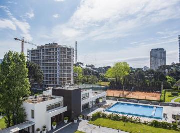Foto1 · Departamento de 1 y Medio Dormitorio en Venta a Pasos de Playa Brava