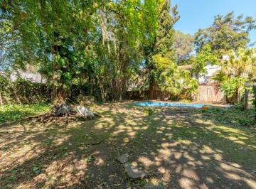 Terreno · 420m² · Sensacional Terreno en Venta Ubicado en Beccar, Zona Residencial y Cerca de Todo.