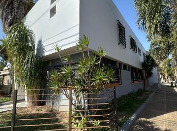 Casa de 7 ambientes, Córdoba · Casa Esquina! 5 Dorm., 223 m². Ariza Esquina Machado! Se Escucha Oferta