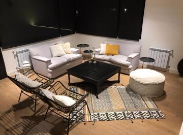 Casa · 200m² · 4 Ambientes · 3 Cocheras · Excelente Chalet en Pleno Barrio Los Troncos
