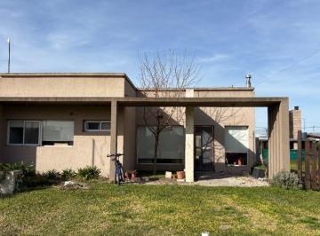 Casa de 3 ambientes, La Plata · Casa en Venta Barrio Cerrado La Campiña, City Bell Calle 160 y 445