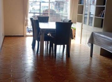 Departamento · 98m² · 4 Ambientes · Departamento - Flores