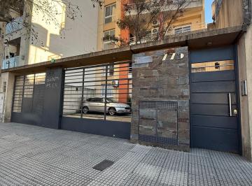Departamento de 3 ambientes, Lomas de Zamora · Sáenz 700 Cochera Parrilla Apto Crédito