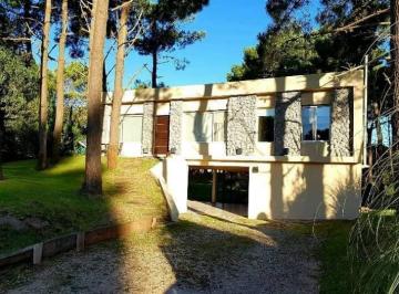 Casa de 4 ambientes, Costa Esmeralda · Deportiva 4 P/8 Pax – a m del Club