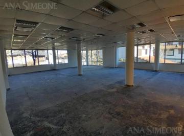 Oficina comercial · 146m² · 1 Ambiente · 14 Cocheras · Oficinas - Alquiler - Martínez
