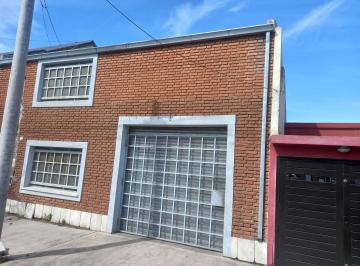 Bodega-Galpón , Mar del Plata · Galpon con Pequeña Vivienda Retasado (Urgente) Uruguay Nº 1944