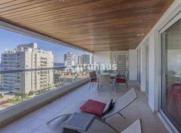 Foto1 · Departamento en Alquiler en Icon Brava
