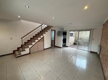 PH · 80m² · 3 Ambientes · 1 Cochera · PH en Saavedra y Neuquen