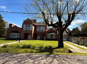 Casa de 6 ambientes, Berazategui · Espectacular Casa en Venta en El Pato Cc 6 Amb con Pileta.
