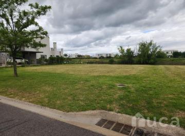 Terreno · 831m² · Terreno a La Venta en Barrio Puerto - El Cantón, Escobar