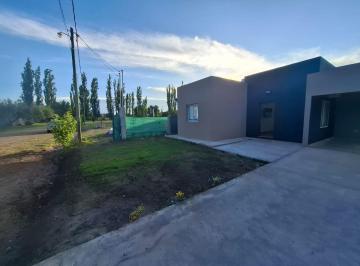 Casa de 4 ambientes, San Rafael · Viva La Tranquilidad en Esta Casa B° Privado en San Rafael Mendoza