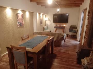 COMEDOR CASA 1 · Venta Dos Casas en Barrio Arevalo - Cipolletti