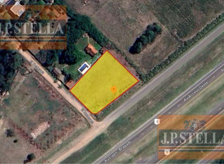 Terreno · 2377m²