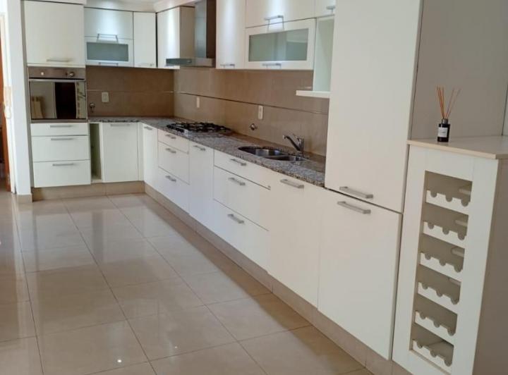 Departamento · 1m² · 6 Ambientes · 2 Cocheras