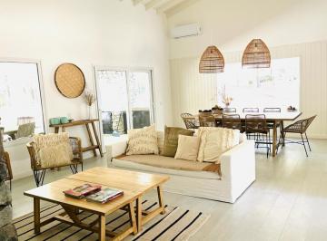 Casa · 230m² · 5 Ambientes · Alquiler Verano 2026 - Senderos IV - Costa Esmeralda