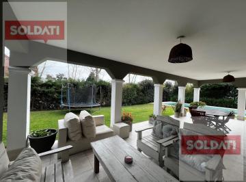 Casa · 280m² · 5 Ambientes · 4 Cocheras · Casa a La Venta en Solares del Talar