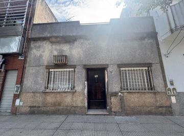 Terreno · 55m² · 2 Dormitorios · Casa a Refaccionar en Venta, Gran Oportunidad Para Desarrollo, Excelente Ubicación en Villa Urquiza