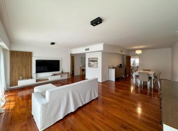 Departamento · 317m² · 7 Ambientes · 2 Cocheras · Departamento de 4 Dorm. con Cochera Doble y Amenities en Centro