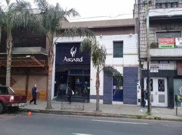 Local comercial · 377m² · Locales - a La Calle - Lanús - Oeste, Gran Bs. As. Sur