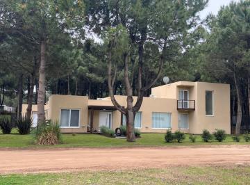 Casa de 5 ambientes, Costa Esmeralda · Doble Lote en Costa Esmeralda Residencial I Amoblada