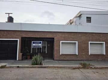 PH de 7 ambientes, Córdoba · PH a Reciclar en Villa Cabrera, Muy Buena Zona a m. del Shopping