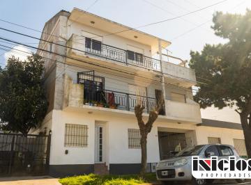 Departamento de 3 ambientes, Mar de Ajó · Departamento Funcional, con Gran Ubicación - C429