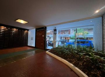 Departamento de 3 ambientes, Barrio Norte · Excelente Ubicacion - 3 Ambientes (Uno Era un Patio Hoy Está Cubierto)