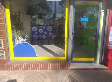Local comercial · 30m² · Local Comercial en Venta Excelente Ubicacion en El Corazon de Lanus Este